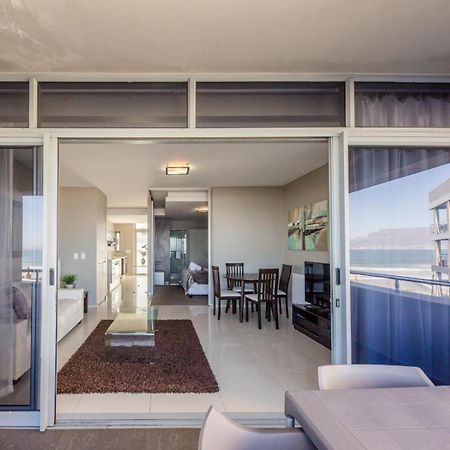 Infinity Self Catering Apartments Bloubergstrand Esterno foto