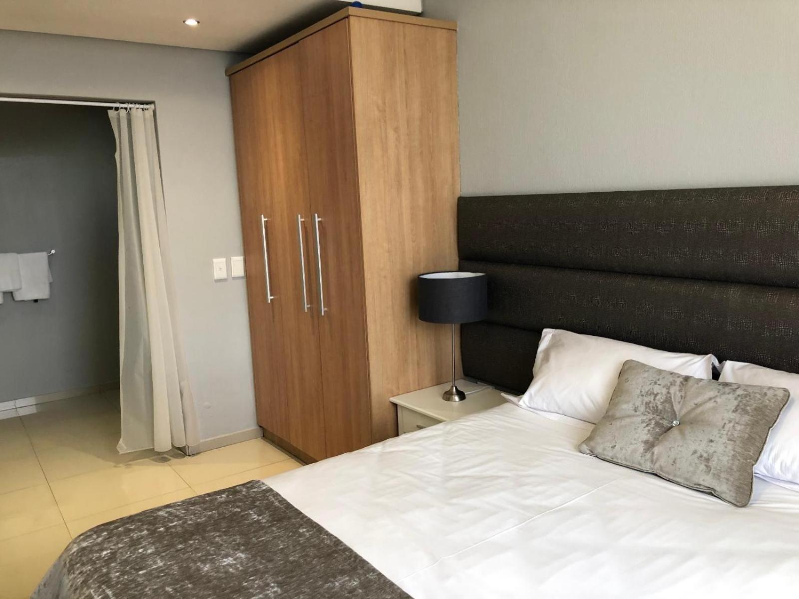 Infinity Self Catering Apartments Bloubergstrand Esterno foto