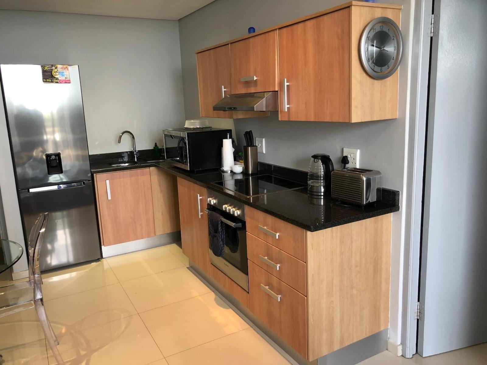 Infinity Self Catering Apartments Bloubergstrand Esterno foto
